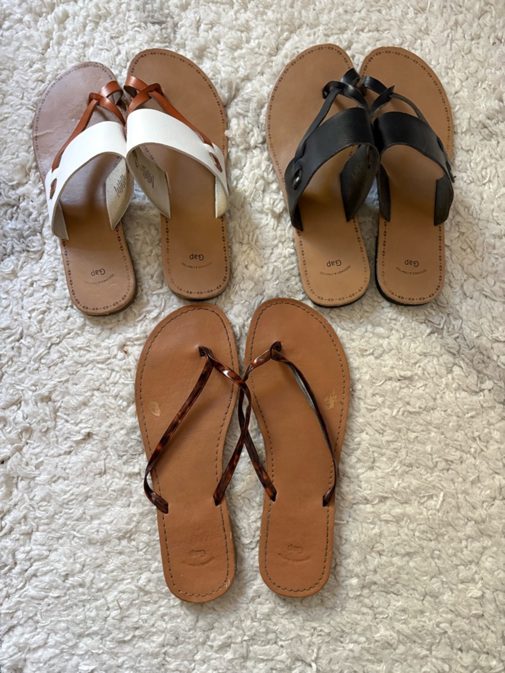 GAP Women’s Tan, White & Black Leather Sandal Bundle SZ 8